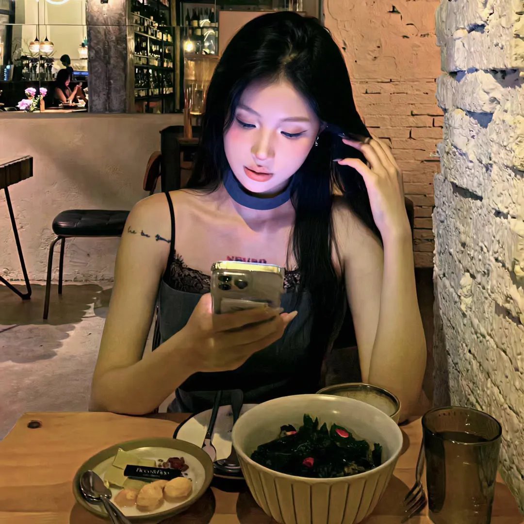 蕾哈娜内衣秀4